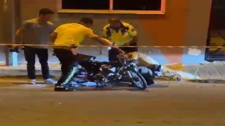 Otomobille çarpışan motosiklet sürücüsü hayatını kaybetti