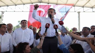 Özgür Özel Bayındırda üreticilerle buluştu