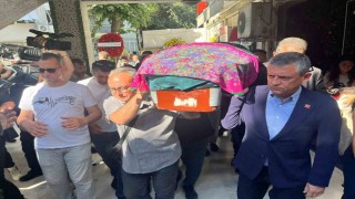 Özgür Özel, İzmirde Gönülşen ailesinin cenazesine katıldı
