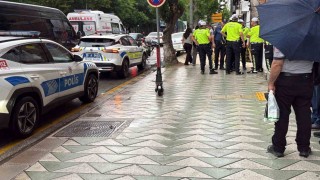Park etmek yasaktır levhasının önüne araç park eden sürücüye bin 250 TL ceza