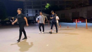 Parktaki gençlere pompalı tüfekle saldırdı: 10 yaralı