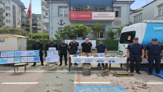 Polis bu kez mavi vatan için temizlik operasyonu yaptı