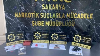 Polisi fark edince uyuşturucuları klozete döktü, sifon çalışmayınca yakalandı