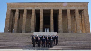 Polonya Cumhurbaşkanı Nawrocki, Anıtkabiri ziyaret etti
