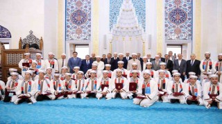 Rektör Özölçer, Hafızlık İcazet Merasiminde genç hafızların sevincine ortak oldu