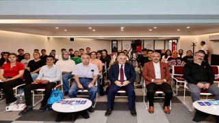 Rektör Prof. Dr. Altun, Marifet Mektebi öğrencileri ile bir araya geldi