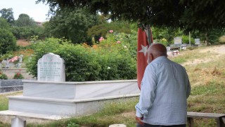 Sahabe oğlunun mezarını buldu, kitaplarını satarak türbeye dönüştürdü