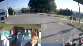 Sakaryada savcı ile minibüs şoförünün trafikteki kavgası kamerada