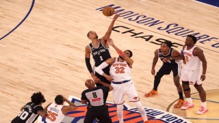 San Antonio Spurs, seride ilk galibiyetini aldı