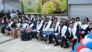 Sarıgöl MYOda mezuniyet sevinci