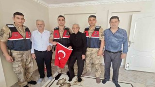 Sasonda şehit babalarına Babalar Günü ziyareti