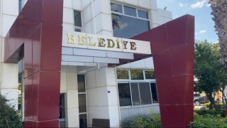 Seferihisar Belediyesine ‘rüşvet operasyonunda Başkan Yardımcısı Pehlivan dahil 5 tutuklama