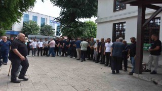 Serinlemek için girdiği derede boğulan genç son yolcuğuna uğurlandı