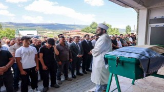 Sevilen muhtar son yolculuğuna uğurlandı