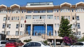 Silifke Belediyesine yönelik operasyonda gözaltına alınan 19 şüpheli adliyeye sevk edildi