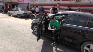 Sınava 1 dakika kala yetişti, aracının el frenini çekmeden araçtan fırlayıp okula koştu