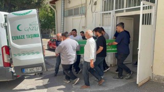 Sınava giderken geçirdiği kaza sonrası hayatını kaybeden gencin cenazesi ailesine teslim edildi
