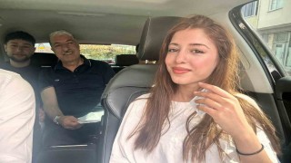 Sınava yetişmeye çalışan öğrenciler belediye başkanının makam aracıyla okula ulaştırıldı