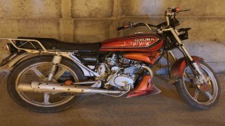 Şırnakta evin önünden motosiklet çalan 2 çocuk yakalandı