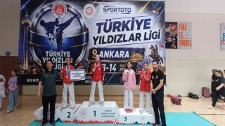 Sivaslı karateciler Ankaradan madalyalarla döndü