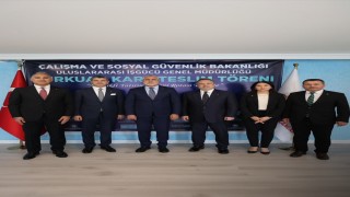 SOCAR Türkiye yöneticilerine Turkuaz Kart takdim edildi