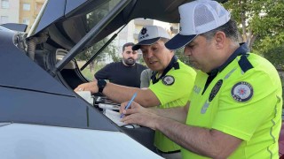 Şüphe üzerine durdurulan sürücü 1.06 promil alkollü çıktı