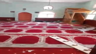 Tahrip edilen köy camisi belediye ekiplerince yeniden ibadete hazır hale getirildi