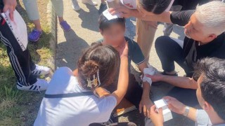 Takdir belgesi sevinci hastanede bitti: Yolun karşısına geçerken otomobil çarptı