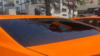 Taksi durağına satırlı ve sopalı saldırı: 3 yaralı