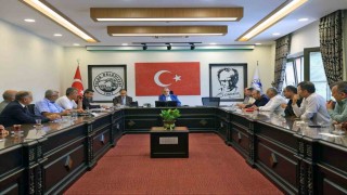 Talasta muhtarlarla hizmet zirvesi