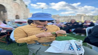 Tarihi Yedikule Hisarında 600 örgü tutkunu bir araya geldi
