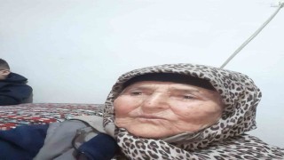 Tarlada uyuyan kadın iş makinesinin altında can verdi