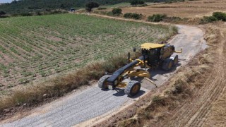 Tarsus Belediyesinden hasat öncesi kırsal yollara bakım