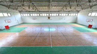 Tarsusta yenilenen spor salonunda sona gelindi