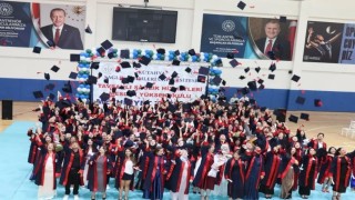 Tavşanlıda geleceğin sağlıkçıları kep fırlattı