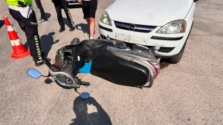 Tavşanlıda otomobil ile motosiklet çarpıştı: 2 yaralı