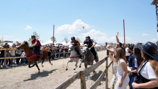 Tavşanlıda Rahvan at yarışları nefes kesti