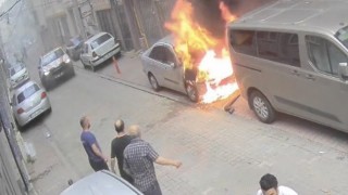 Tekirdağda otomobil alev alev yandı: Kundaklama şüphelisi tutuklandı