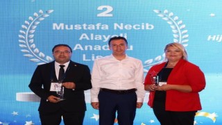 Tertemiz yarınlar okullardan başlar yarışmasında Gediz rüzgârı