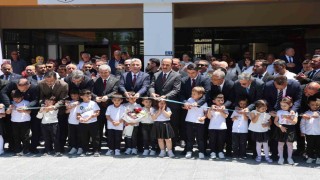 Ticaret Bakanı Ömer Bolat Konyada kütüphane açılışına katıldı