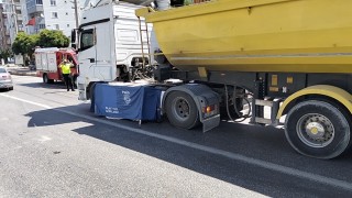 Tırın altında kalan şahıs hayatını kaybetti
