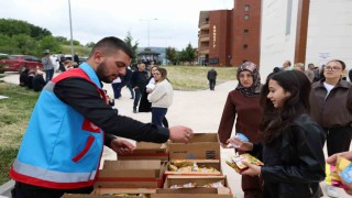 Tokat Belediyesi YKS maratonunda gençleri ve ailelerini yalnız bırakmadı
