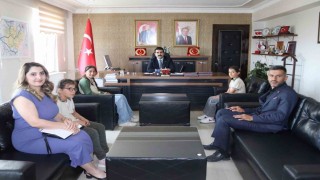 Tomarzada en çok kitap okuyan öğrenciler ödüllendirildi