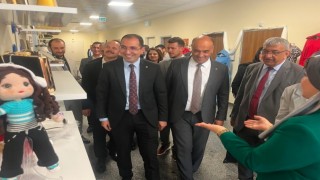 Toplum Ruh Sağlığı Merkezi kursiyerlerinin el emeği ürünleri sergilendi