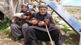 Torosların zirvesinde Yörükler, güneş panelleriyle enerjiye kavuşuyor