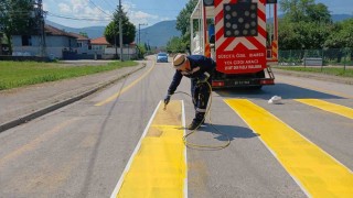 Trafik güvenliği için kasisler boyandı