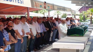 Trafik kazasında hayatını kaybeden genç motosikletçi, son yolculuğuna uğurlandı
