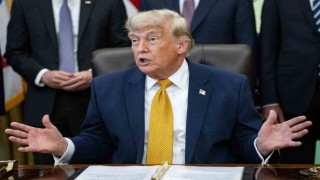 Trump: İran, yalan haberlerin aksine Hürmüz Boğazından geçen gemilerden hiçbir geçiş ücreti almadığını ABD'ye bildirdi
