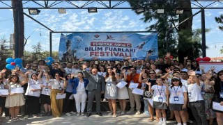 ‘TÜBİTAK 4006-C Bilim Fuarları Festivali İzmirde kapılarını açtı