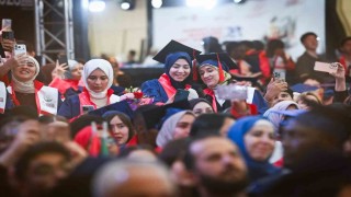 Türkiye Bursları dünyaya 2 bin 800 yeni gönül elçisi kazandırdı
